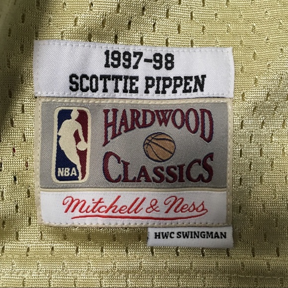 Bulls Scottie Pippen Gold Swingman Jersey Men’s L - Picture 3 of 8